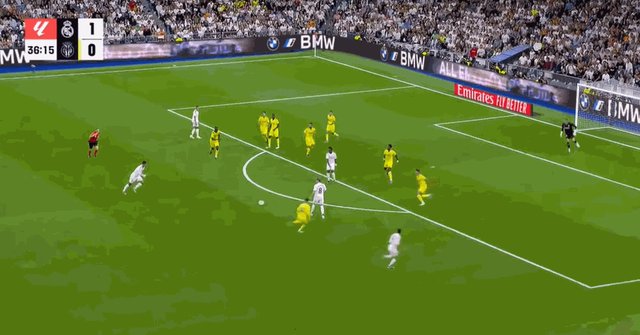 1728164553729024247.gif 贝林.gif