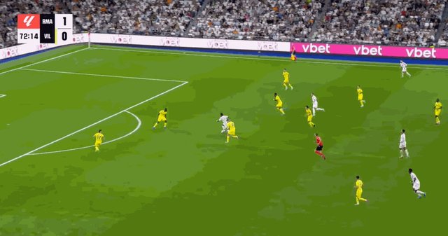 1728164698705056044.gif 2-0维尼修斯.gif